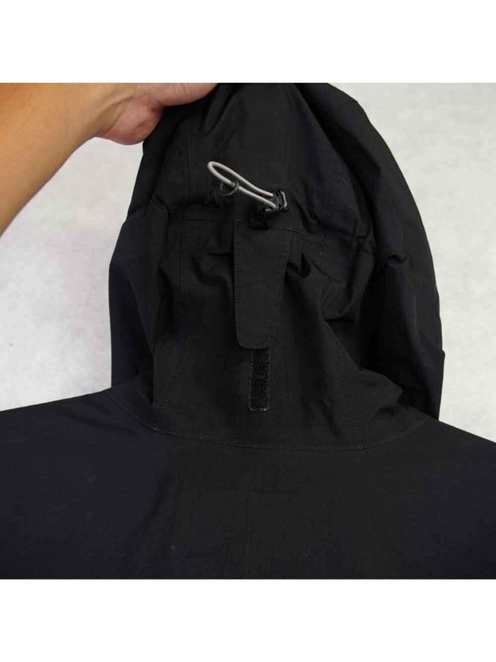 Marmot Gore-Tex Black Hooded Waterproof Jacket Womens Outdoor Coat Size Large - Picture 15 of 16